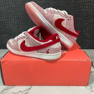 Nike Dunk Low Pro Cherry
Blossom trainers #nike